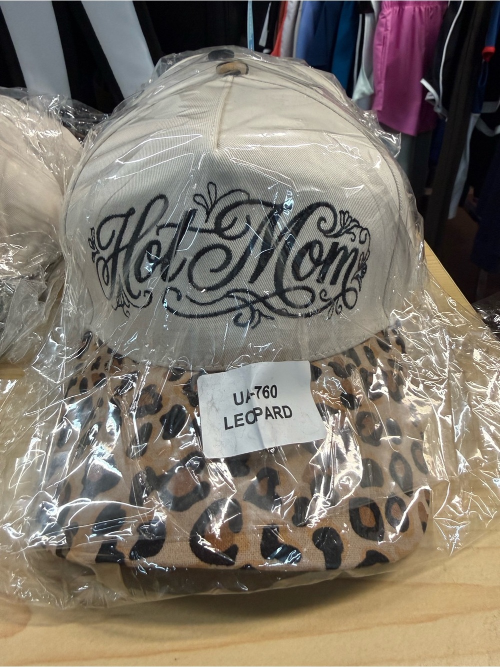 Zenana Outfitters 'Hot Mom' Cream and Brown Leopard Baseball Cap